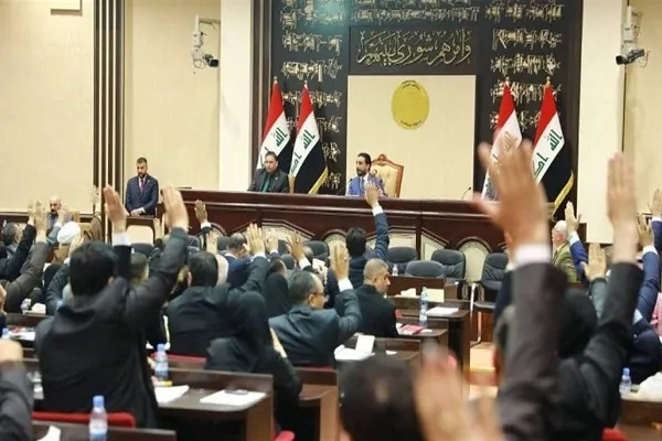 البرلمان العراقي يصوت على إلزام الحكومة بانهاء التواجد الاجنبي في البلاد