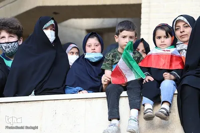 اجرای سرود سلام فرمانده به زبان ترکی و فارسی در تبریز
