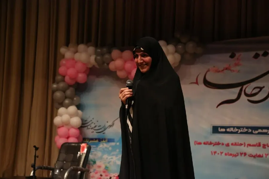 دختران حاج‌قاسم اسوه‌های فردا هستند