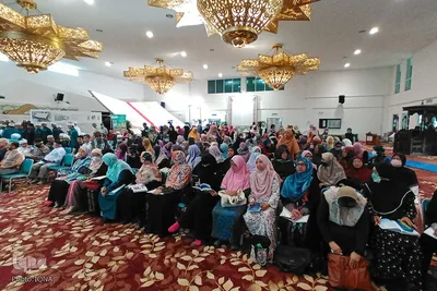 بازدید گروهی از مساجد و مدارس حومه کوالالامپور از جشنواره قرآنی رستو