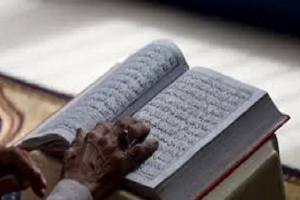 جلسه آموزش قرآن «امیر بخشی» در مسجد دانشگاه امام صادق(ع)