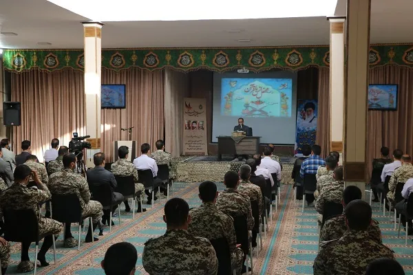 محفل انس با قرآن در مرکز پدافند هوایی اراک برگزار شد