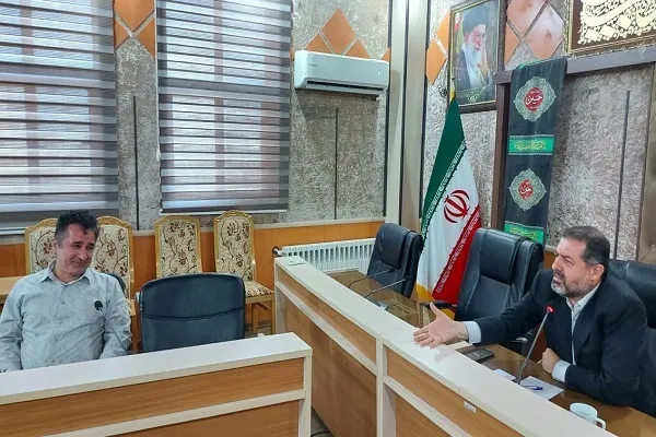 نشست هنرمندان با فرماندار شهرستان فریدون کنار -1
