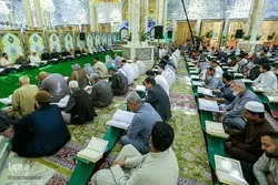 حرم امام علی علیہ السلام میں ترتیل خوانی قرآن کریم