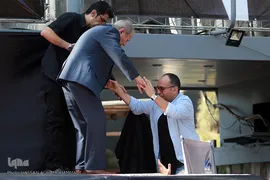 مراسم تشییع جنازه عزت الله انتظامی
