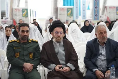 اهدای جهیزیه به نوعروسان