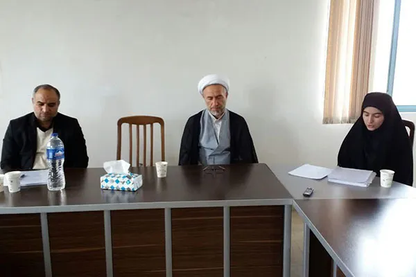 پایان‌نامه «معناشناسی امام و امت در قرآن» دفاع شد