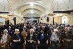 عمامه گذاری طلاب در روز میلاد امام حسین(ع)