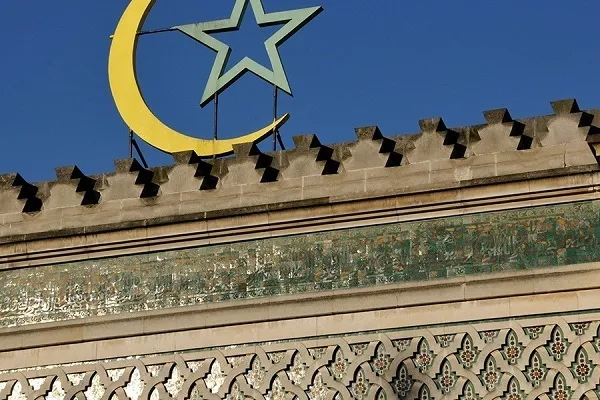 Fransa başqa ölkələrdən olan imamları qəbul etməyəcək