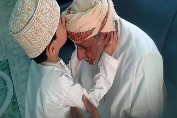 الإحسان إلى الوالدين في القرآن