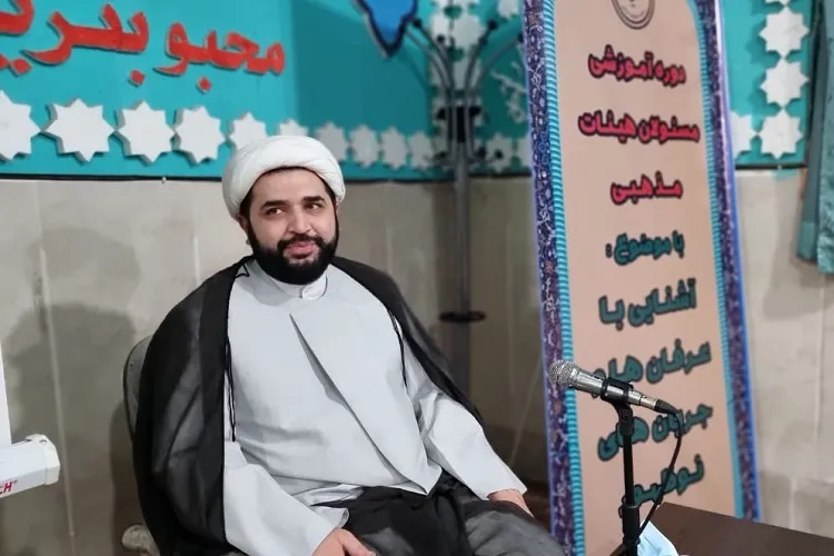 هیئات مذهبی مراقب تفرقه‌افکنی‌های دشمن در ایام فاطمیه باشند