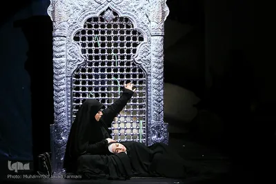 نمایش «غریبه شام»