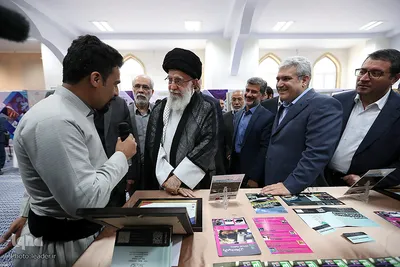 بازدید رهبر انقلاب از نمایشگاه شرکت‌های دانش‌بنیان و فناوری‌های برتر (ایران ساخت)