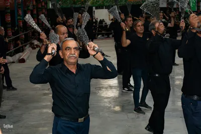 عزاداری شب هشتم محرم در گلستان شهدای اصفهان