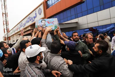 استقبال از پیکر شهید احسان کربلایی‌پور در اهواز