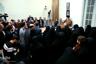 دیدار هفتگی رهبر انقلاب با جمعی از خانواده‌های معظم شهدا