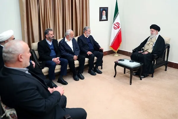 Líder de Irán: plan de EEUU para Gaza “no llevará a ninguna parte”