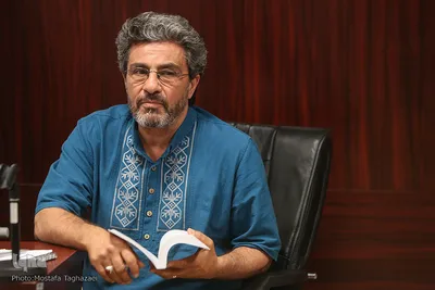 نقد و بررسی کتاب درآمدی به تاریخ فلسفه اسلامی