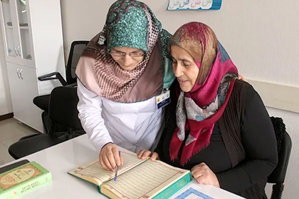 Okuma yazma bilmiyordu Kur'an’ı öğrendi