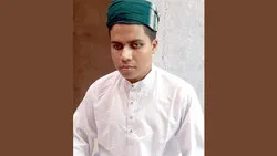 শুনে শুনে দুই বছরেই কুরআনের হাফেজ জন্মান্ধ আতিক!