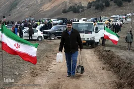 آیین درختکاری در پارک جنگلی  سد«لتیان» در شمال شرق استان تهران