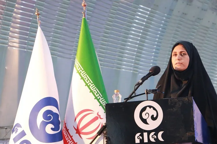 فرهنگ را مانند کالای لوکس قلمداد می‌کنیم