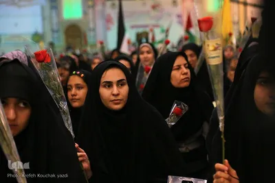 جشن آغاز سال تحصیلی با حضور دختران دانشجو