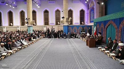 دیدار شرکت‌کنندگان مسابقات بین‌المللی قرآن کریم با رهبر معظم انقلاب