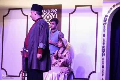 نمایش آرشین مال آلان در تبریز