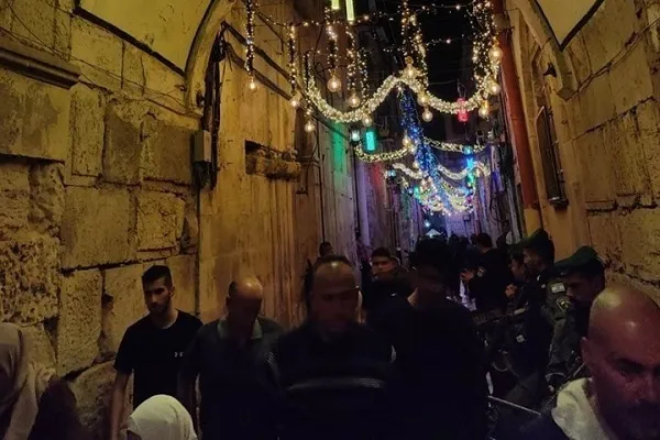 القدس تتزين لرمضان ودعوات لـ