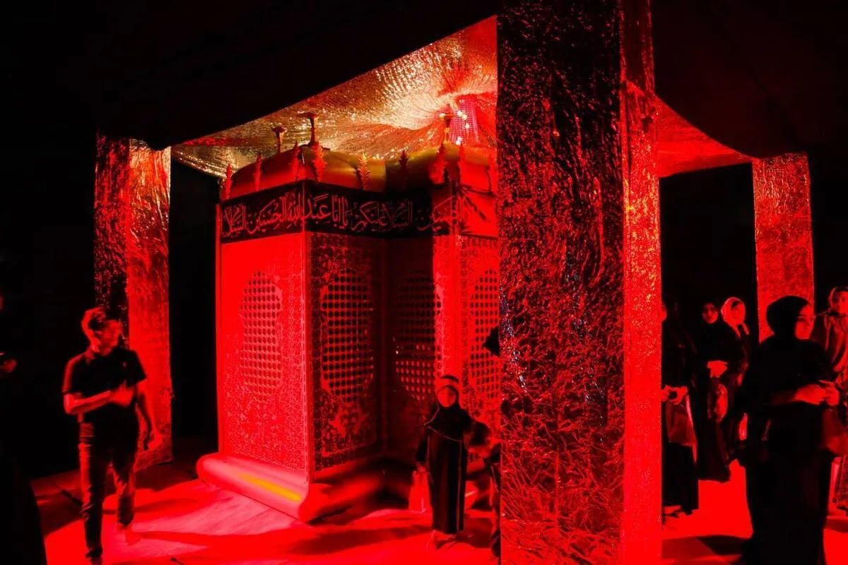 Muharram Exhibition in Tanzania Focuses on Hazrat Zeynab’s Perseverance