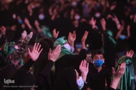 مراسم بزرگ‌ترین سفره نذری حضرت رقیه(س) در میدان آیینی امام حسین(ع)