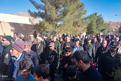تشییع پیکر شهید گمنام دفاع مقدس در انارک