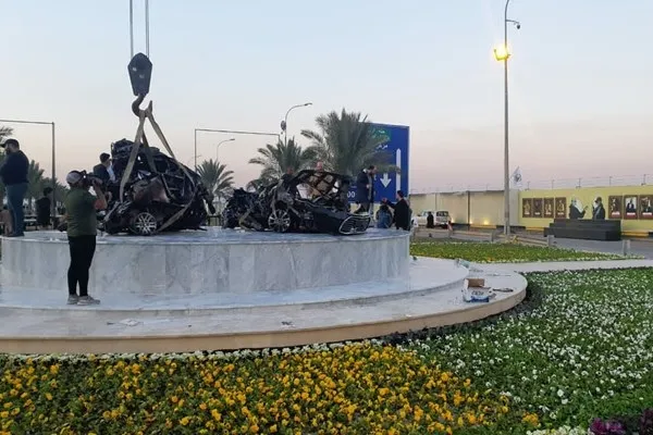 انتقال خودروهای شهدای مقاومت به نزدیکی فرودگاه بغداد + عکس