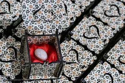 هنر دست کارافرینان جوان شیرازی با گوهرسنگ ها