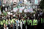 Mutanen Yemen sun taru don mayar da martani ga cin zarafin da 'yan Sahayoniya da Amurkawa suka yi wa Alqur'ani Mai Tsarki