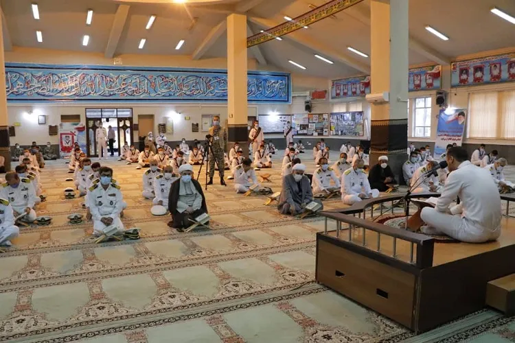 مراکز آموزشی ارتش کانون علم و تقوا هستند