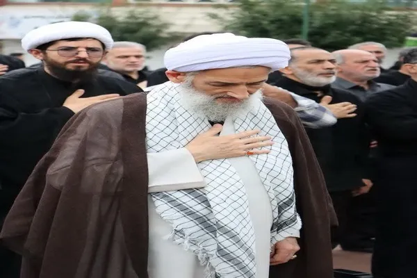 نماز ظهر عاشورا در امامزاده یحیی(ع) ساری