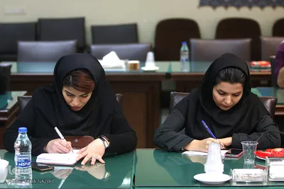 نشست خبری استاندار مرکزی بمناسبت دهه فجر