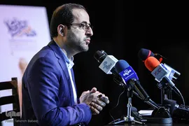 فاضل نظری معاون هنری حوزه هنری درنشست رسانه ای هفته هنر انقلاب اسلامی
