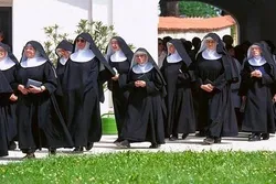 Xristian dinində hicab varmı?