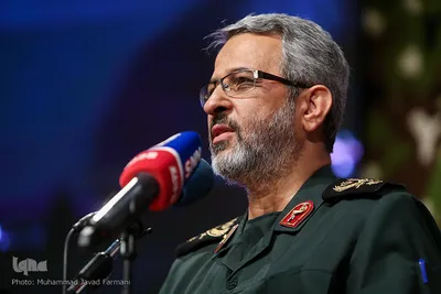 مراسم تجلیل از هنرمندان عرصه ایثار و شهادت