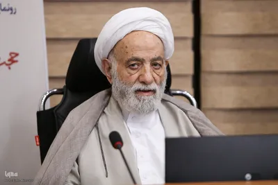 آیین رونمایی ویژه‌نامه «رایحه»، با محوریت نکوداشت حجت‌الاسلام والمسلمین محسن قرائتی