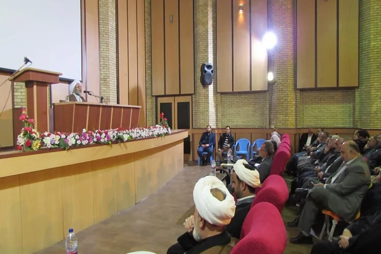 انقلاب اسلامی؛ دانشگاه بزرگ تربیت انسان های دلداده خدا