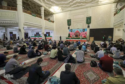 قرائت دعای روحبخش کمیل در حرم مطهر شاهچراغ(ع)