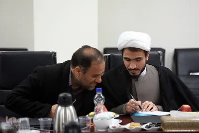 نشست هم اندیشی راهکارهای توسعه و ترویج وقف قرآنی
