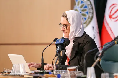 والری د مرنهک در همایش سینما و دین