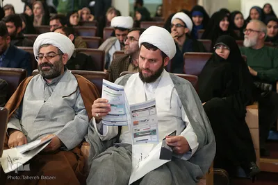 نخستین همایش ملی آسیب شناسی پایان نامه‌ها و رساله‌های حوزه علوم انسانی