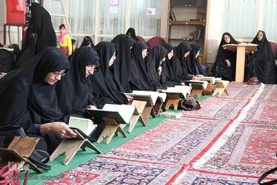 محفل جزء خوانی بانوان در مکتب نرجس (س) بیرجند