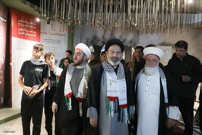 استقبال فلسطینی‌ها از نماینده رهبر انقلاب در موکب الاقصی